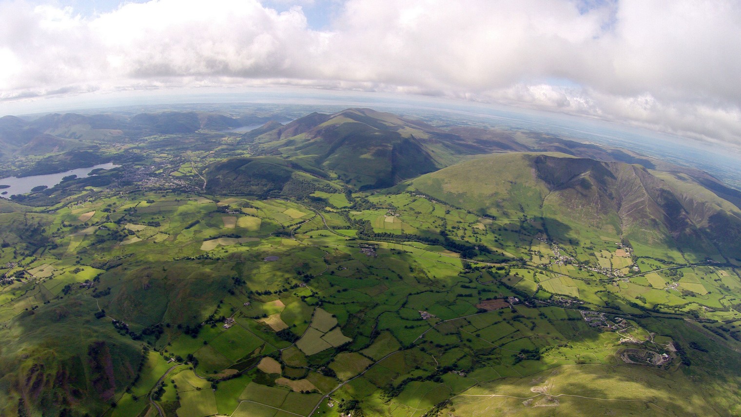 Helvellyn plateau in April